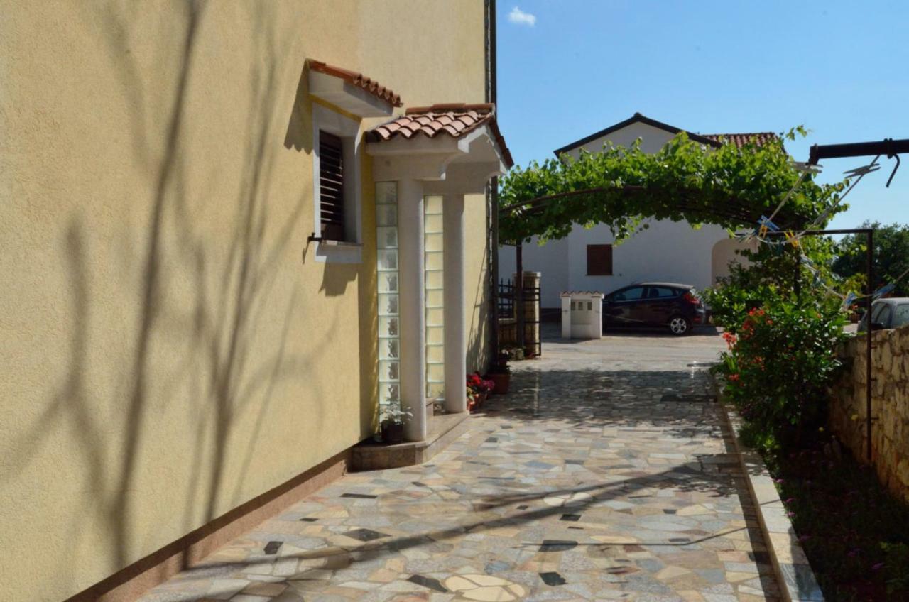 Apartments Ruza Umag Exterior photo